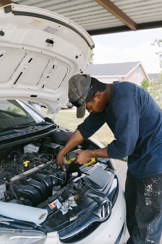 mobile mechanic help near Moss Bluff